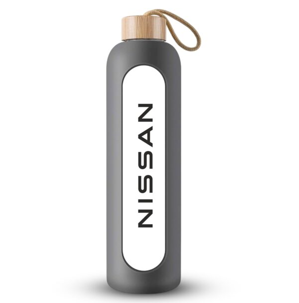 <span style="font-size:16px;vertical-align:middle;">Silicon Sleeve Glass Bottle</span>  <span style="background-color:#C3002F;color:#ffffff;font-size:13px;padding:1px 4px;border-radius:3px;vertical-align:middle;margin-left:4px;">NISSAN SAWAYAKA BOTTLE</span>  <br>  <span style="display:inline-block;width:2px;height:15px;background-color:#C3002F;margin-right:1px;vertical-align:middle;"></span>  <span style="font-size:14px;color:#000000;">Fueled by purpose. Mindful by design.</span>