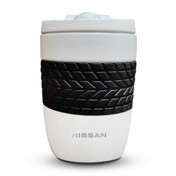 <span style="font-size:16px;vertical-align:middle;">Spill Proof Mug - White</span>  <span style="background-color:#C3002F;color:#ffffff;font-size:13px;padding:1px 4px;border-radius:3px;vertical-align:middle;margin-left:4px;">NISSAN YUKI MUG</span>  <br>  <span style="display:inline-block;width:2px;height:15px;background-color:#C3002F;margin-right:1px;vertical-align:middle;"></span>  <span style="font-size:14px;color:#000000;">Clean. Conscious. Nissan clarity.</span>